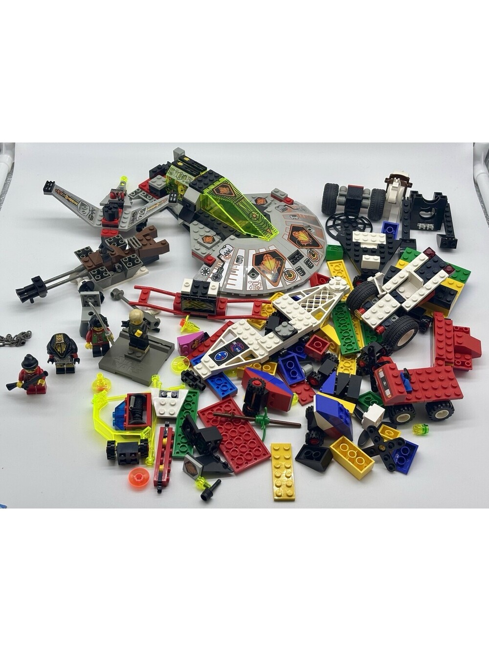 Vintage LEGO Mixed Lot UFO Space 6975 Parts Minifigures Vehicles 1990s
